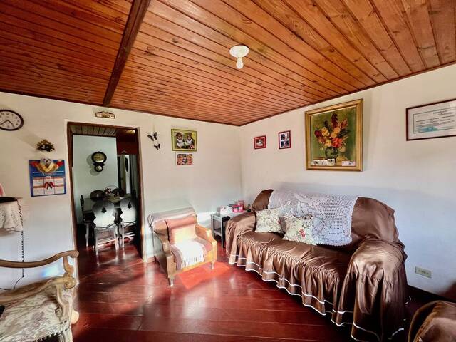 Casa para Venda em Campos do Jordão - 5