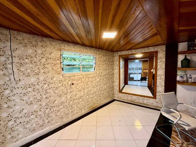 #114 - Casa para Locação em Campos do Jordão - SP