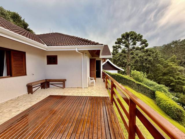 #128 - Casa para Locação em Campos do Jordão - SP